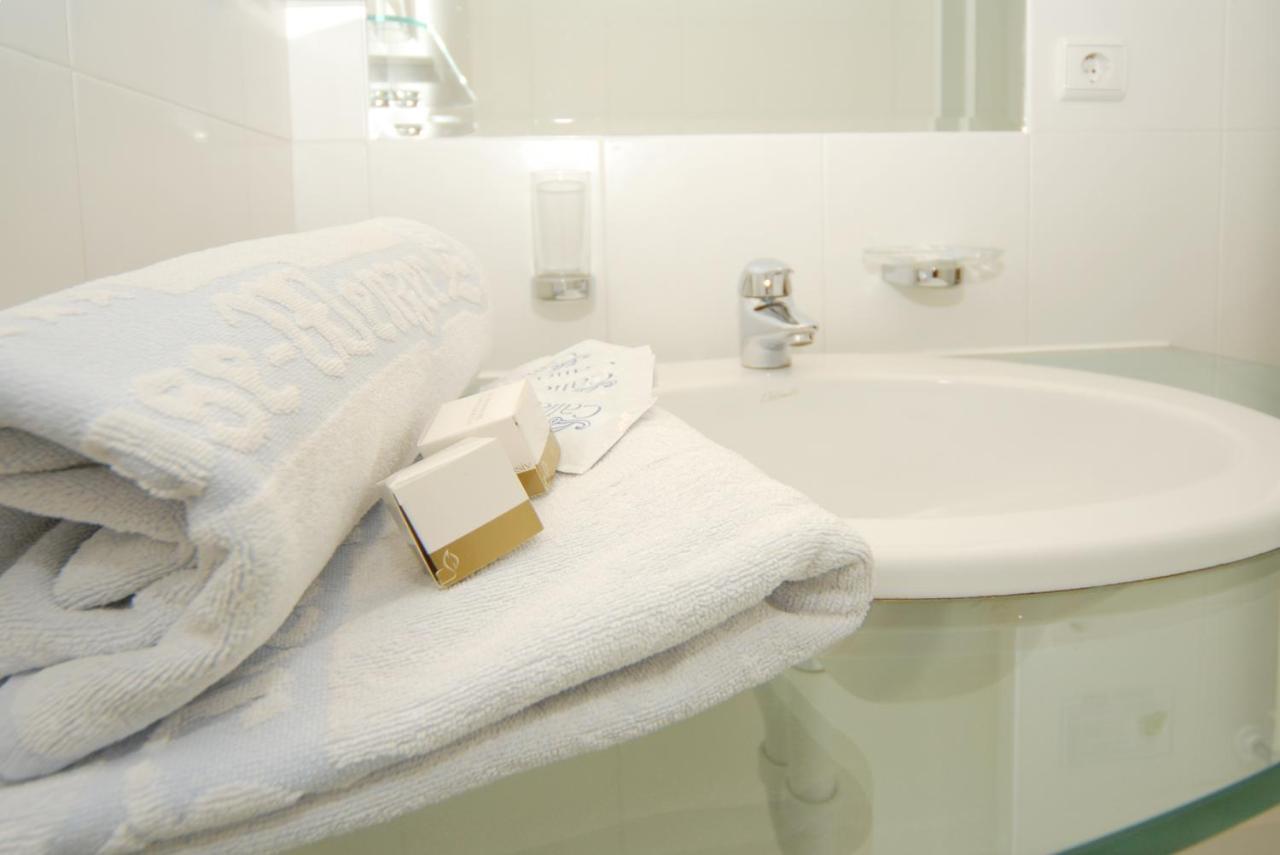 Hotel Rose Wenzer ฟีแอ ภายนอก รูปภาพ